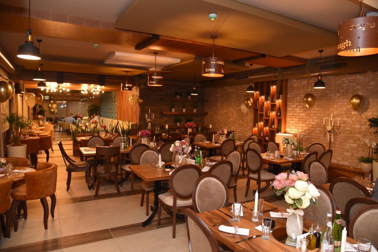 Mv Monogram Hotel Indija Luaran gambar