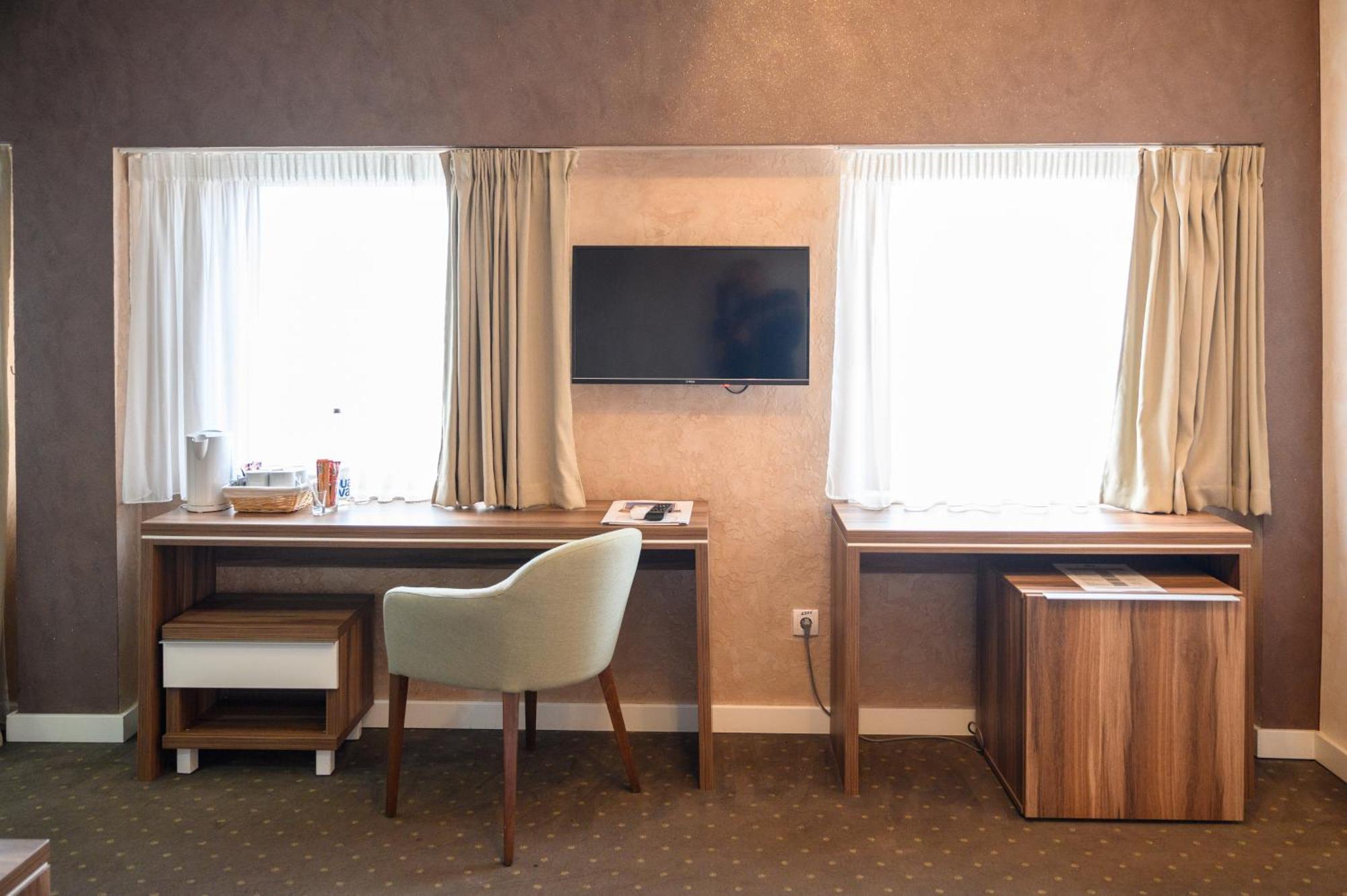 Mv Monogram Hotel Indija Luaran gambar