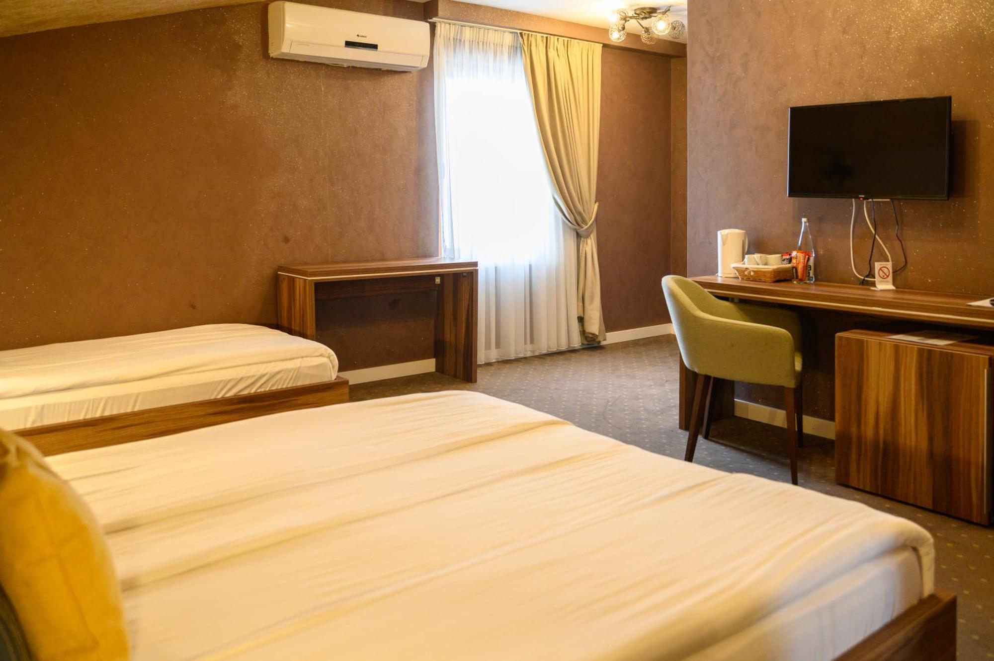 Mv Monogram Hotel Indija Luaran gambar