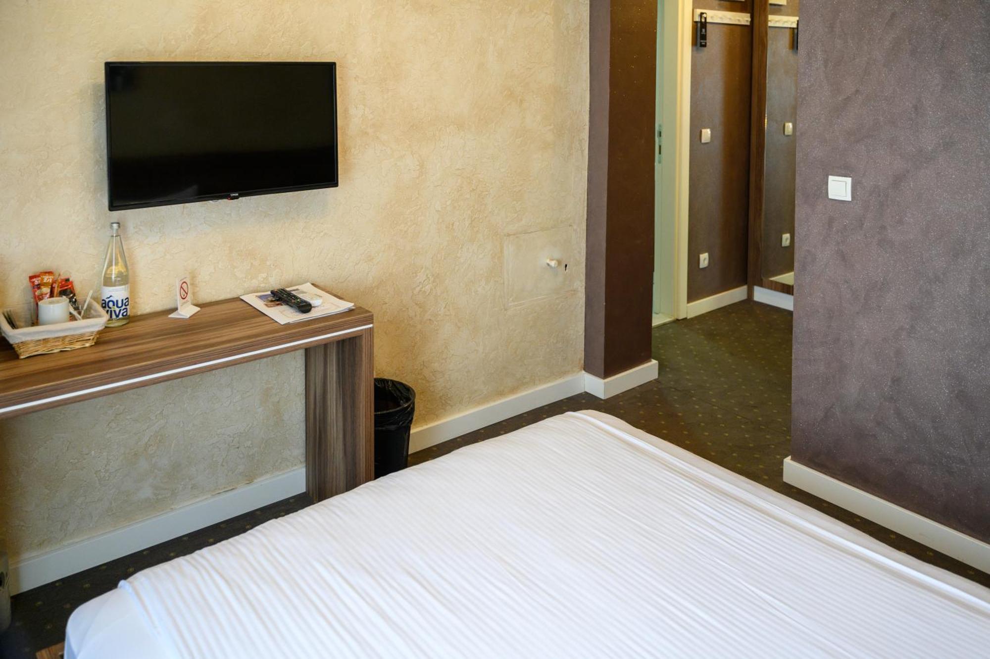 Mv Monogram Hotel Indija Luaran gambar